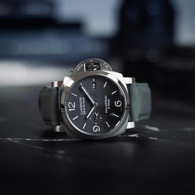 Panerai Luminor Marina ESteel™ Grigio Roccia Referenz: PAM01358 Produktbild 4