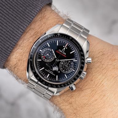 OMEGA Speedmaster Moonphase Chronograph Referenz: 304.30.44.52.01.001 Produktbild 1