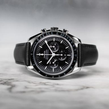 OMEGA Speedmaster Moonwatch Saphir Chronograph Referenz: 310.32.42.50.01.002 Produktbild 4