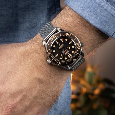 OMEGA Seamaster Diver 300M 42 James Bond Titan Referenz: 210.90.42.20.01.001 Produktbild 4