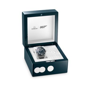 OMEGA Seamaster Diver 300M James Bond 60th Anniversary Referenz: 210.30.42.20.03.002 Produktbild 2