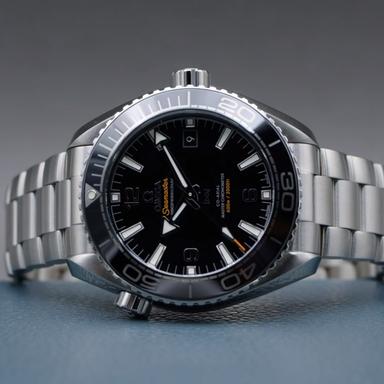 OMEGA Seamaster Planet Ocean 600M 43,5 Referenz: 215.30.44.21.01.001 Produktbild 4