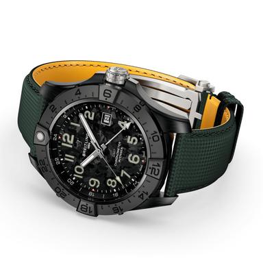 Breitling Avenger Automatic GMT 44 Night Mission Referenz: S32320101B1X1 Produktbild 2