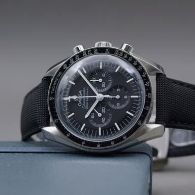 OMEGA Speedmaster Moonwatch Hesalit Chronograph Referenz: 310.32.42.50.01.001 Produktbild 4