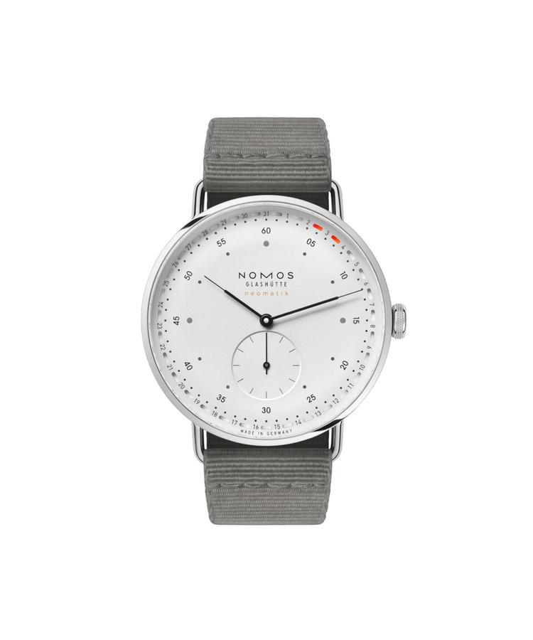 NOMOS Glashütte Metro Neomatik 41 Update Referenz: 1165 cover url