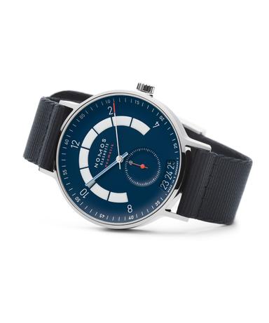 NOMOS Glashütte Autobahn neomatik 41 Datum nachtblau Referenz: 1302 Produktbild 2