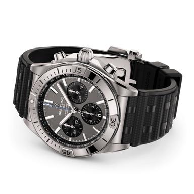 Breitling Chronomat B01 42 Referenz: EB0134101M1S1 Produktbild 2