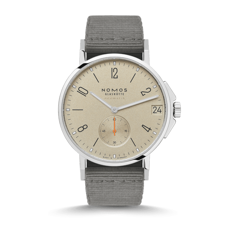 NOMOS Glashütte Ahoi Neomatik 38 Datum Sand Referenz: 517 cover url