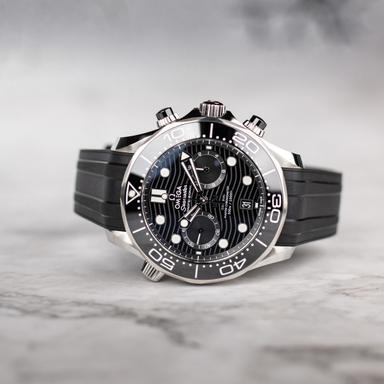 OMEGA Seamaster Diver 300M Chronograph 44 Referenz: 210.32.44.51.01.001 Produktbild 2