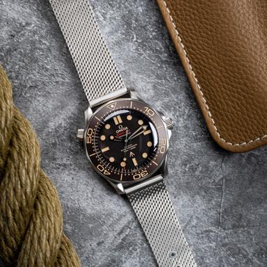 OMEGA Seamaster Diver 300M 42 James Bond Titan Referenz: 210.90.42.20.01.001 Produktbild 6