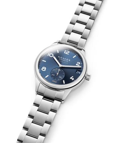 NOMOS Glashütte Club Sport neomatik 42 Datum blau Referenz: 782 Produktbild 3