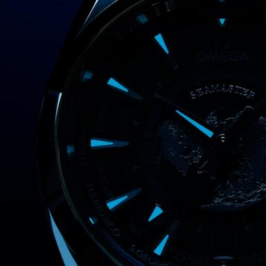 OMEGA Seamaster Aqua Terra GMT Worldtimer Summer Blue 43 Referenz: 220.10.43.22.03.002 Produktbild 4