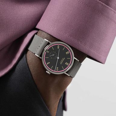 NOMOS Glashütte Tangente 38 Datum Tiefseegrau Referenz: 179.S19 Produktbild 2