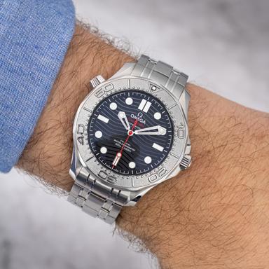 OMEGA Seamaster Diver 300M Nekton 42 Referenz: 210.30.42.20.01.002 Produktbild 2