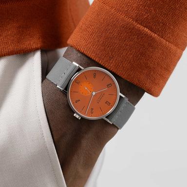 NOMOS Glashütte Tangente 38 Datum Poporange Referenz: 179.S13 Produktbild 2