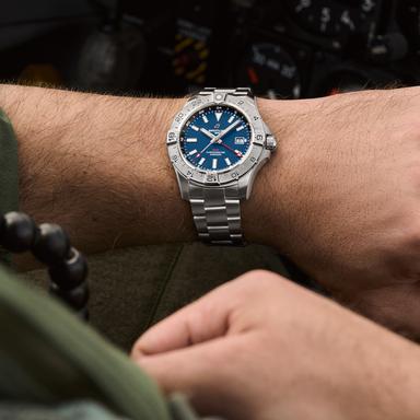 Breitling Avenger Automatic GMT 44 Referenz: A32320101C1A1 Produktbild 3